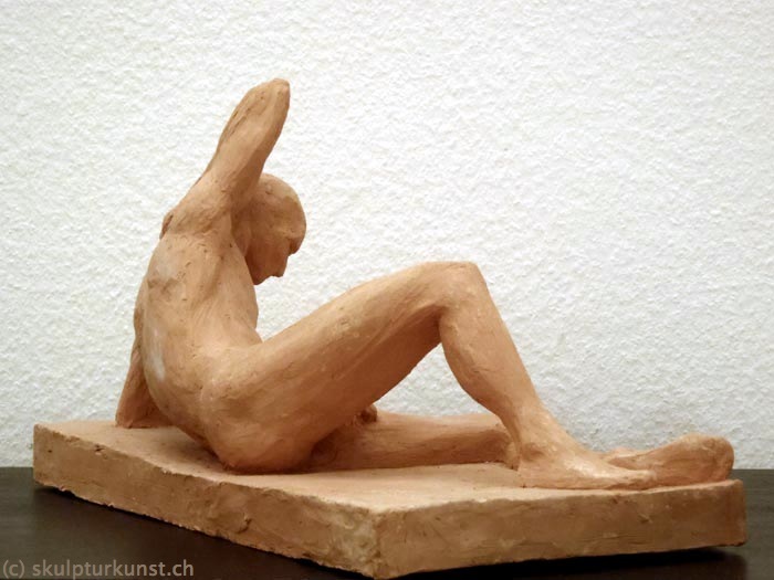Mann-Skulptur "mann, lesend"